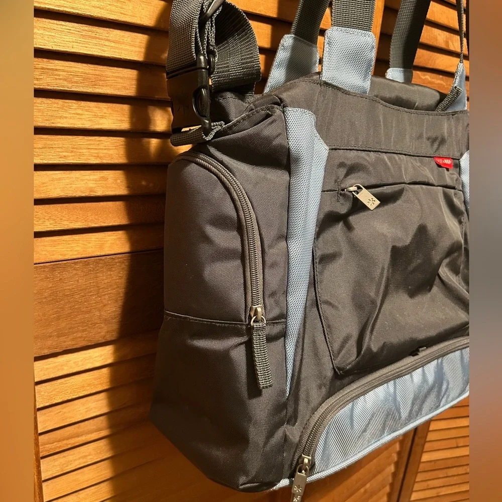 Skip Hop Black and Gray Diaper Bag
